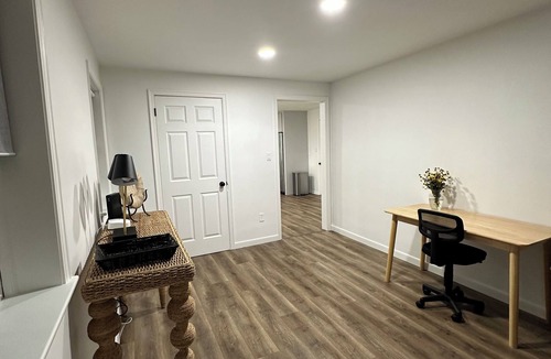 Ephrata Apartment | New! Lux 1BR APT at Square in Downtown Ephrata with WiFi, Mini Splits