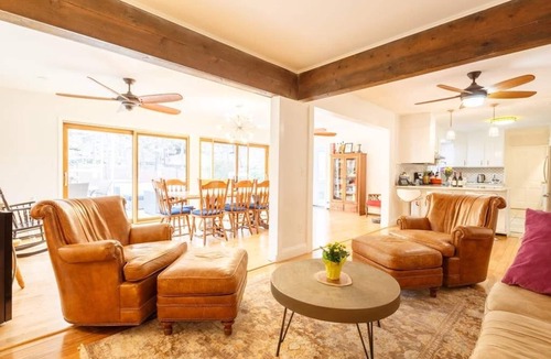 Woodstock Villa | New Luxury 5BR3BTh Woodstock Secret Retreat Near all Ski MT Heated Pool& Hot Tub