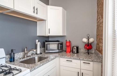Newport House | New Monmouth Loft 1 - City Chic 1 BDR
