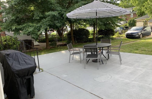Phoenixville House | NEW! Spacious 3 br single/off steet parking, XBOX, Arcade, Ping Pong