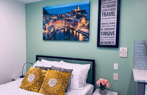 Graduate Hospital Apartment | New! Suite near Rittenhouse Square