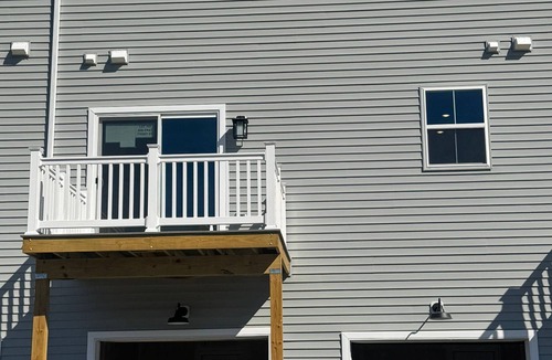 Bridgeport House | Newly Constructed 3-bedroom townhome with AC, WiFi,Smart TVs, Garage Opener