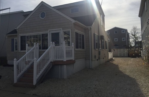Lavallette House | Newly Deco4BR Lavallette Home, Sleeps 8, In/OSShowers, A/C, WiFi, W/D, 8 BchTags