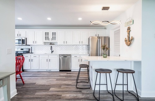 Ortley Beach House | Newly re-done Great Location: 3-Bdrm 2.5-Bthrm