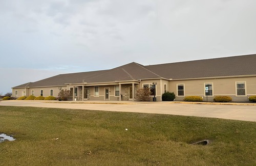 Mattoon Hotel | Newly Remodeled! B2 - Two Room Suite, King & Queen