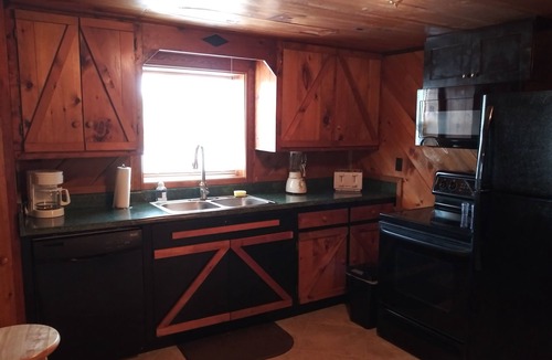 Port Clinton House | newly remodeled cabin style cottage, close to public boat ramps, and beaches .