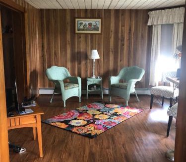 Hyner House | Nick's Nest in North Bend