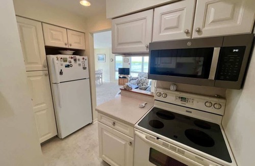 Stone Harbor Condo | Now Booking Stone Harbor:Sail Away Bay Front Condo