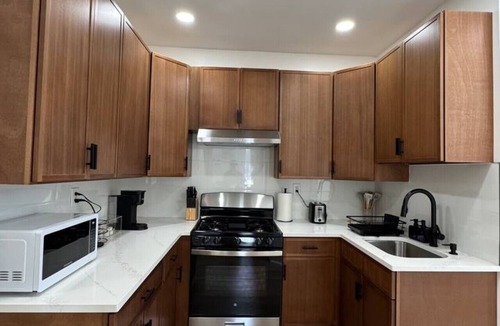 Passaic House | NYC Chic Passaic Stay