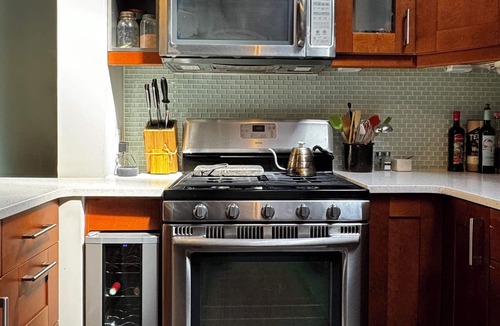 Ukrainian Village Apartment | NYC Gramercy Park Penthouse Loft with HUGE Private Roof Deck
