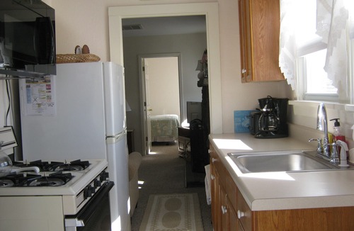 Point Pleasant Beach Apartment | OCEAN BLOCK LOCATION - MOST AFFORDABLE IN PT. PLEASANT BEACH - 2 CAR PARKING !