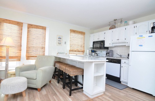 Rehoboth Beach Condo | OCEAN BLOCK LOCATION! STEPS TO REHOBOTH BEACH-BOARDWALK-7 Maryland Ave.
