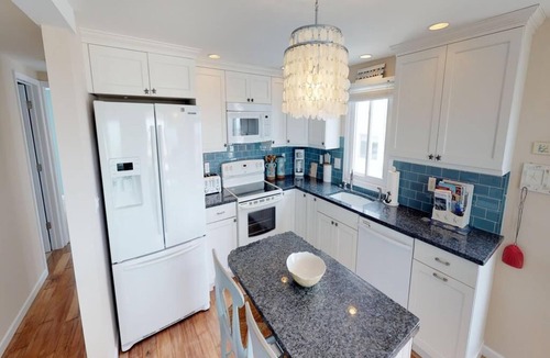 North Beach Haven House | Ocean Front 1st floor duplex with expansive views in Brant Beach with private.