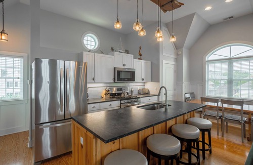 The Pines House | Ocean Front Rehoboth Beach House Parking Sleeping 10
