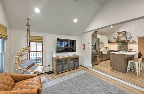 Ocean Grove Apartment | Ocean Grove Apt. w/Balcony: 1 Block to the Beach!