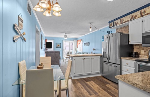 Morehead City Condo | Ocean-view condo with beach access, WiFi, pool, washer/dryer, & AC