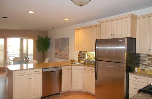 Diamond Beach House | Ocean View & Steps Away From The Beach With A Saline Heated Pool