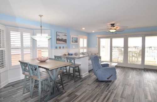 Avalon Condo | Oceanfront Avalon Home Steps Away from Town