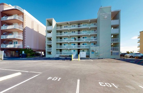 Midtown Ocean City Condo | Oceanfront Condo with Balcony, Sunrise Views, Free WiFi & Washer/Dryer