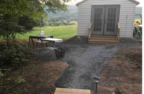 Doylesburg House | Off Grid Tiny House Glamping On 22 Acres!