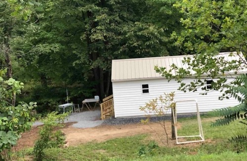 Doylesburg House | Off Grid Tiny House Glamping On 22 Acres!