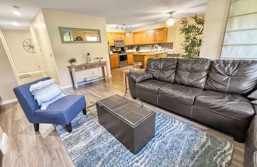 Kelleys Island Condo | On Island Time at Kelleys! Downtown Area