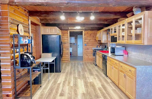 Bladensburg Cabin | On The Knob - Mohican Cabin Retreat