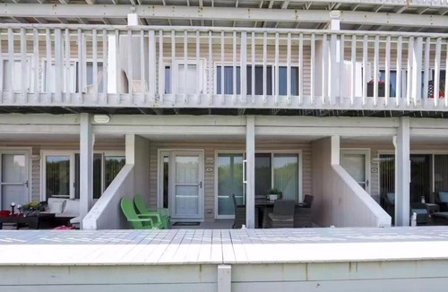 Brigantine House | ON THE SAND BEACHFRONT Condo with PARKING