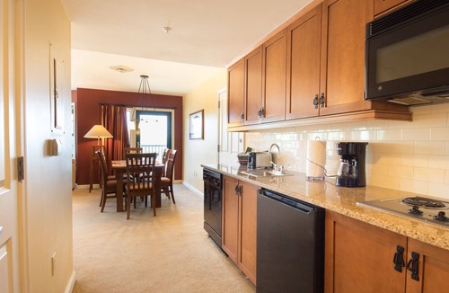 Vernon House | One bedroom Condo Suite at the Appalachian Resort