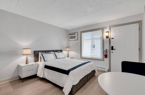 Seaside Heights Apartment | One Block to the Boardwalk!