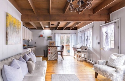 Lackawaxen House | Our Cozy Chalet Getaway