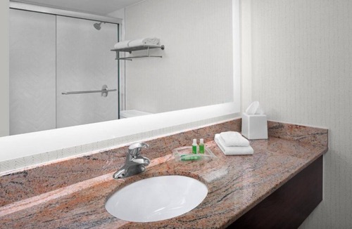 Teterboro House | Our new look will make your stay with us even more enjoyable