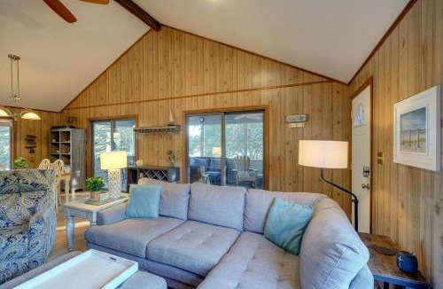 Southern Shores House | Outer Banks Retreat - Walk to Beach!