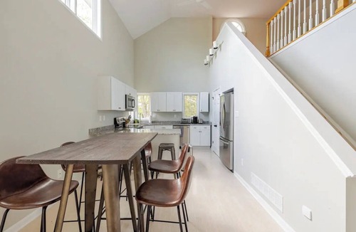 Perkasie House | Over 10 Acres In Bucolic Bucks County w/Pool!