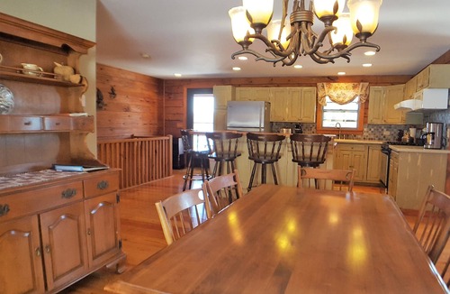 Town of Jerusalem Cabin | Overlook Cabin: E. Bluff Drive, Lake View, Hot Tub, Firepit, Central-AC, Private