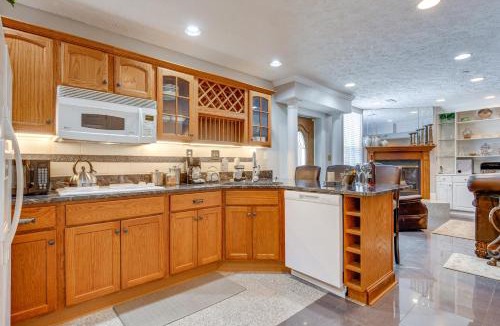 Owings Mills Apartment | Owings Mills Apartment - 13 Mi to Maryland Zoo!
