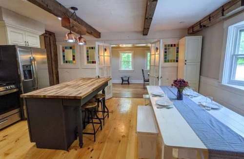 Branchport House | ParkPlaceKeuka FingerLakes: Fab Lake Views,HikingTrails w/TeaHouse on Waterfall!
