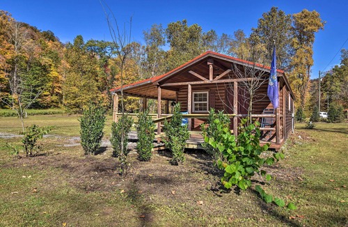 St George Cottage | Parsons Cabin w/Fire Pit & River Access!