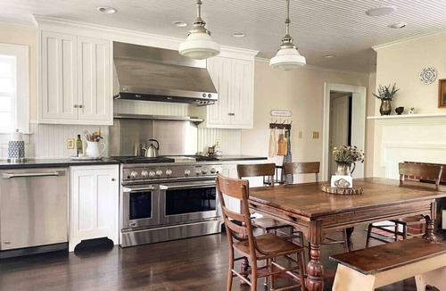 Hillsboro House | Peaceful and Beautiful Farm Stay Retreat Near Rocky Fork Lake