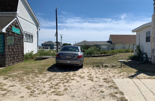 Fortescue House | Peaceful cottage on bay front