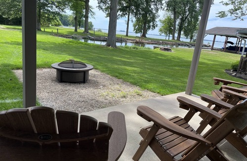 Celina House | Peaceful Lakehouse with Amazing Grand Lake Views