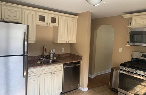 Aspinwall House | Peaceful Valley Home Minutes from Downtown!