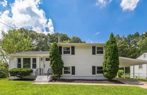 Lawnside House | Peacefully Cozy Place for solo or group trip