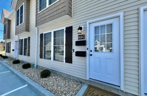Batesville Apartment | Pearl of a new construction home Batesville, IN