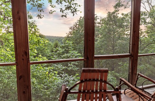 Harrisonville Ski Chalet | Perched in the Trees, Very Private, Screened in Porch with view