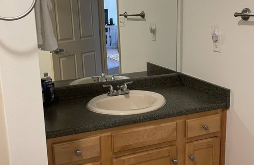 New Kensington Apartment | Pershing Heights 201