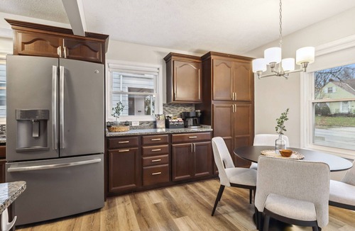 Cleveland Heights House | Pet-Friendly 4BR | Near CLE Clinic & Attractions