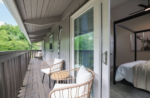 East Stroudsburg House | Pet-Friendly Family Retreat, 4BR, Hot Tub, GameRoom