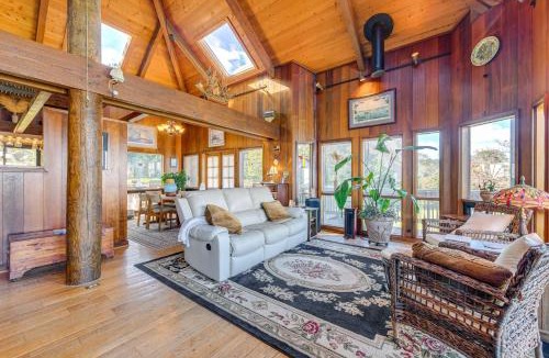 Deltaville House | Pet-Friendly Gem with Private Dock in Deltaville!