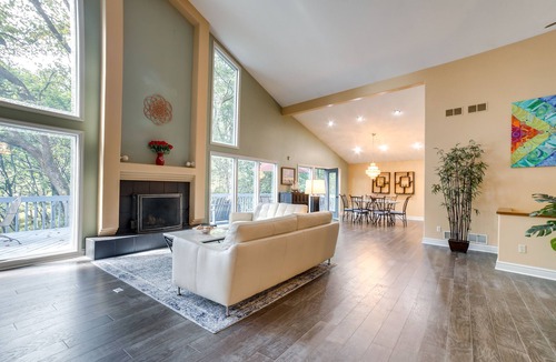 Wildwood Apartment | Pet-Friendly Pennsylvania Abode - Deck & Fireplace